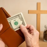 Hilft die Kirche bei Geldnot? Gründe, Angebote und Tipps im Überblick hilft die kirche bei geldnot